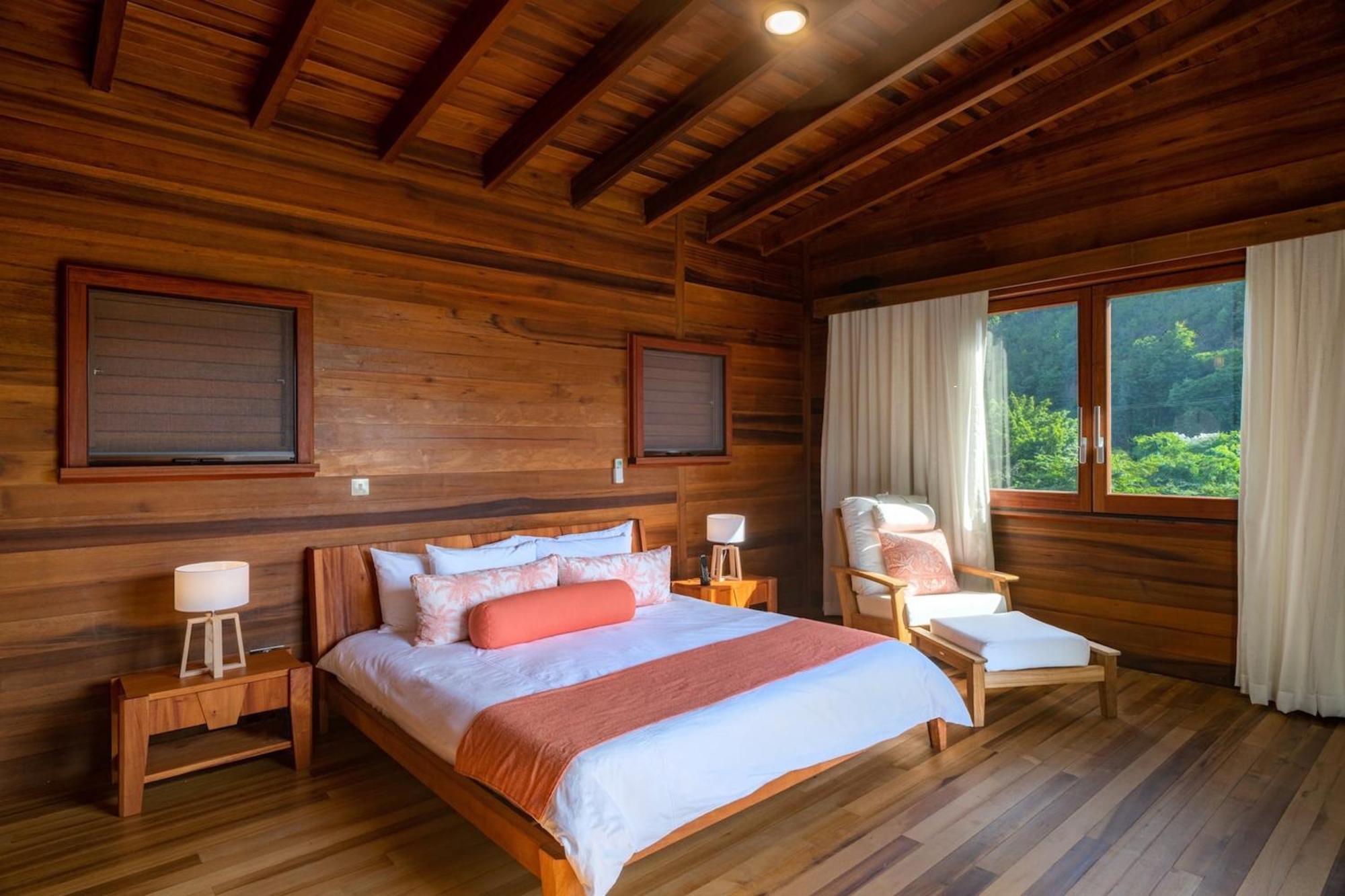 Hotel Secret Bay à Portsmouth Extérieur photo